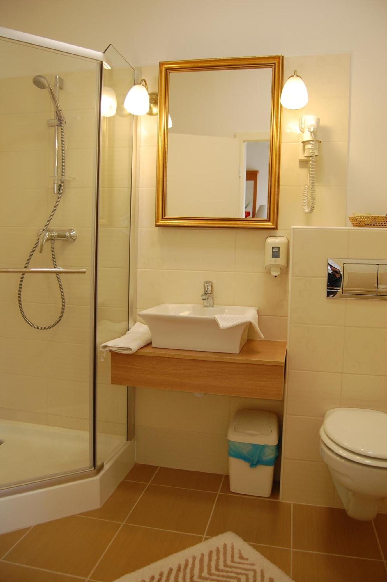Hotel Forras Komárom Chambre photo
